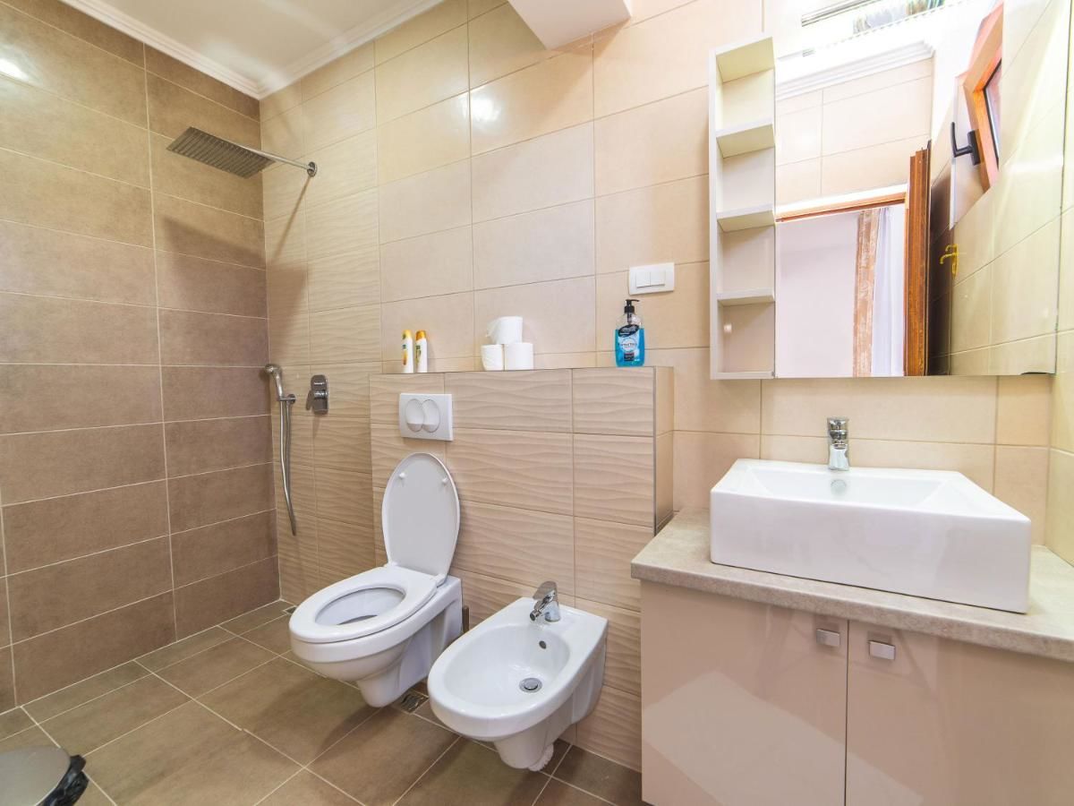 Отели типа «постель и завтрак» RoyalGarden Никшич-18