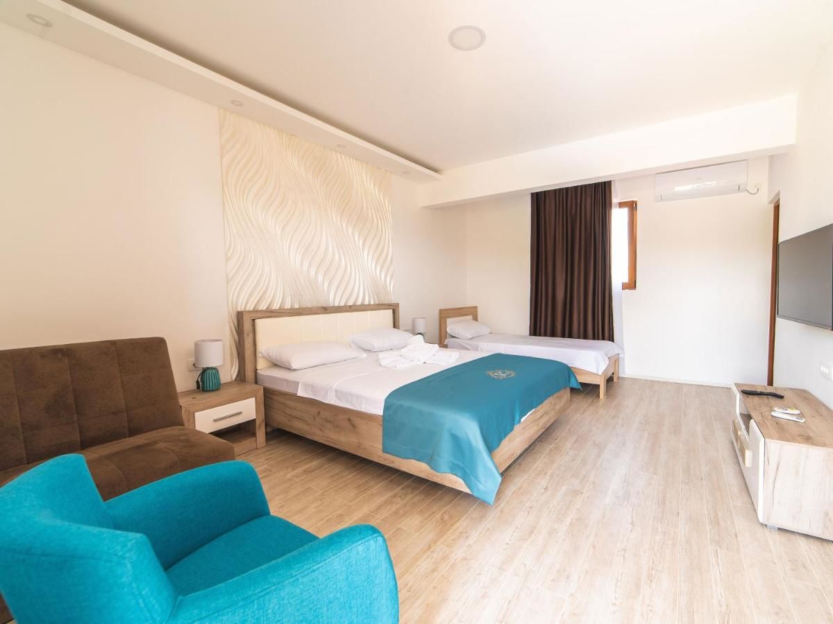 Отели типа «постель и завтрак» RoyalGarden Никшич-21