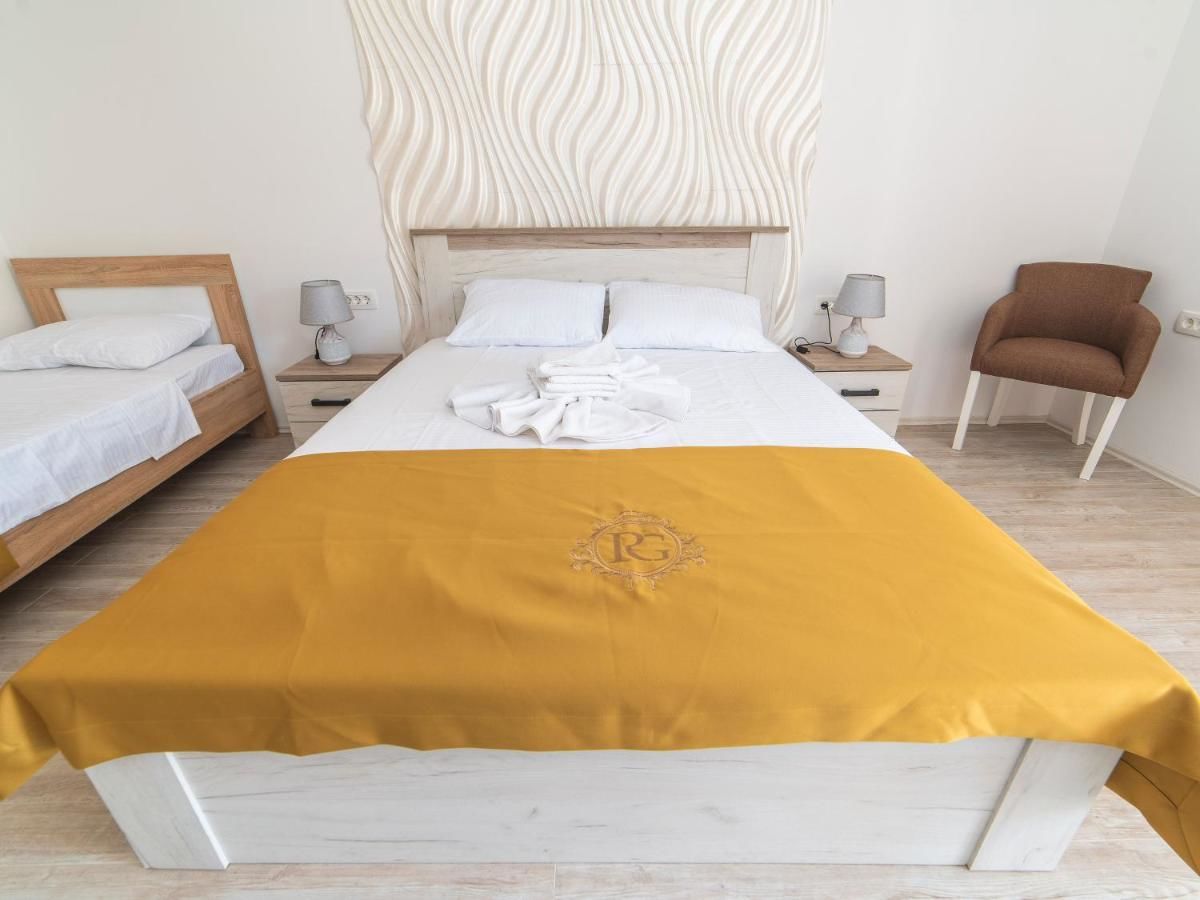 Отели типа «постель и завтрак» RoyalGarden Никшич-28