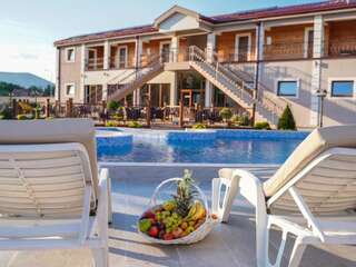 Отели типа «постель и завтрак» RoyalGarden Никшич-2