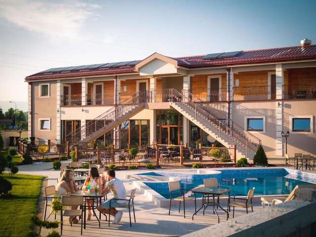 Отели типа «постель и завтрак» RoyalGarden Никшич-40