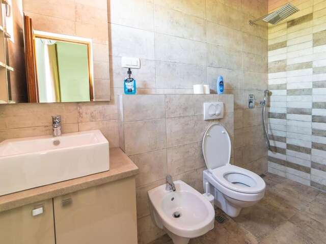 Отели типа «постель и завтрак» RoyalGarden Никшич-52